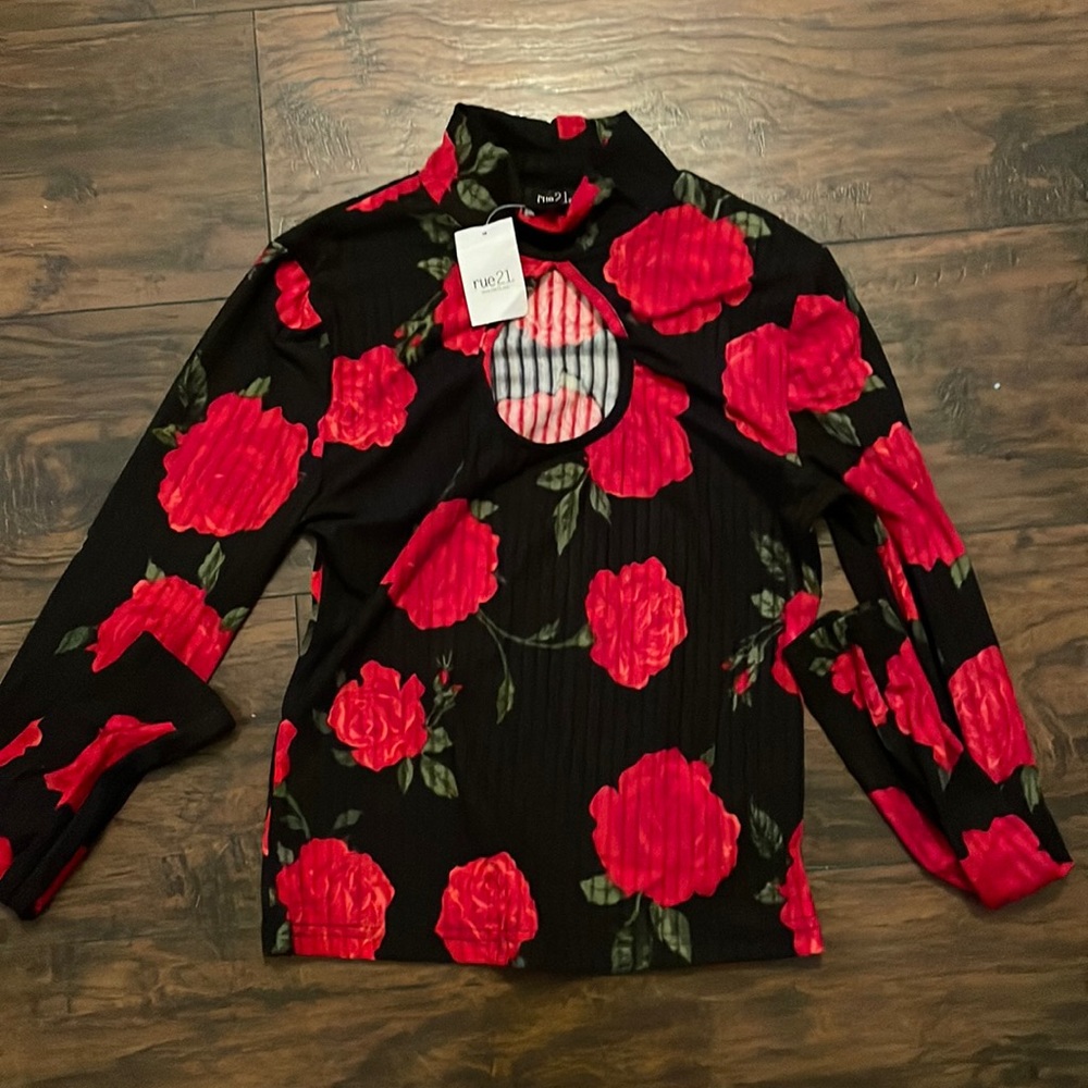Rue 21: Size Medium: